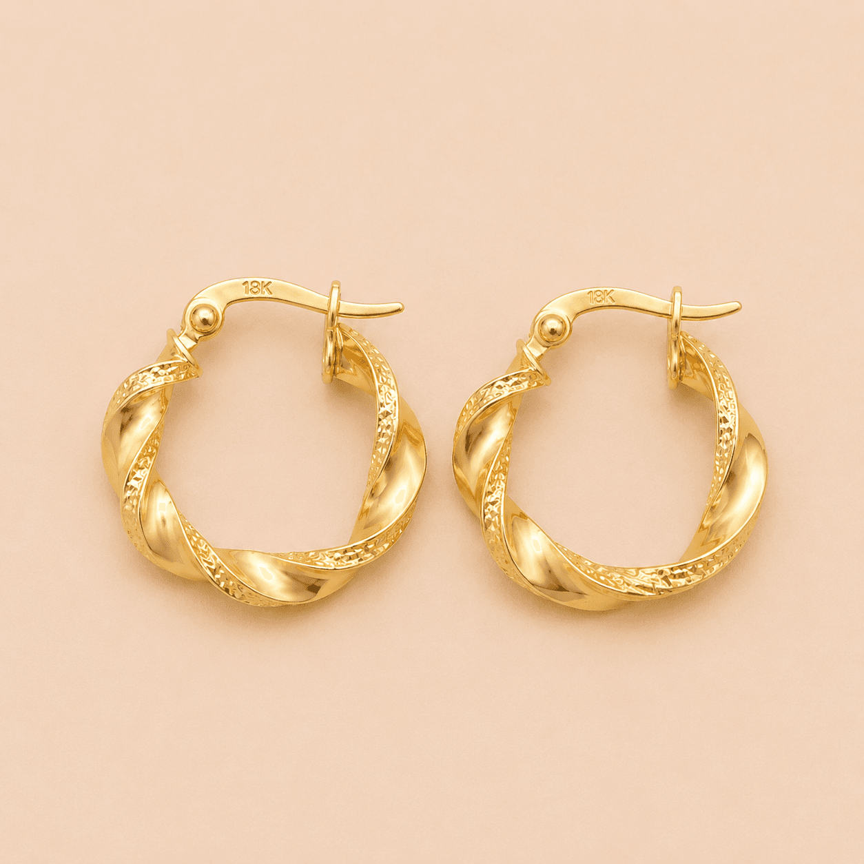 Intertwined hoop earrings